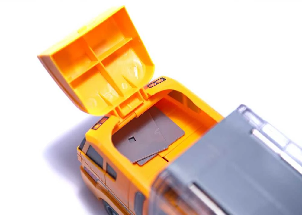 KIK Transporterio sunkvežimis TIR paleidimo įrenginys + metaliniai automobiliai statybinės mašinos