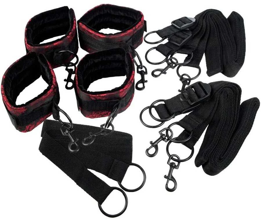 Bondage diržų rinkinys su karabinais
