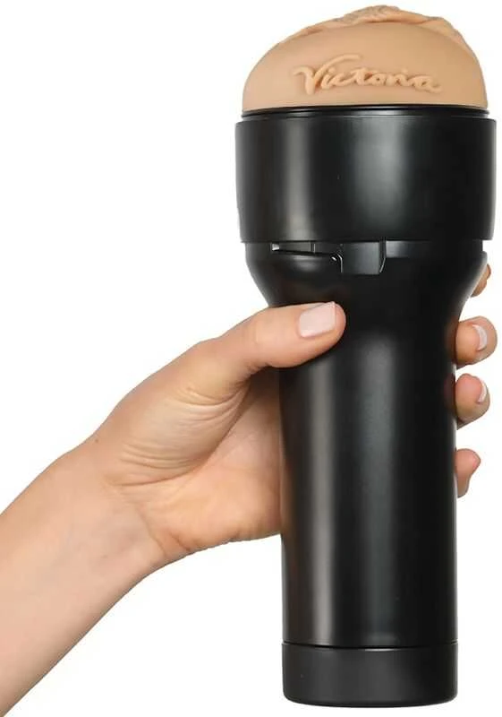 Kiiroo Pajuskite Victoria June PBC