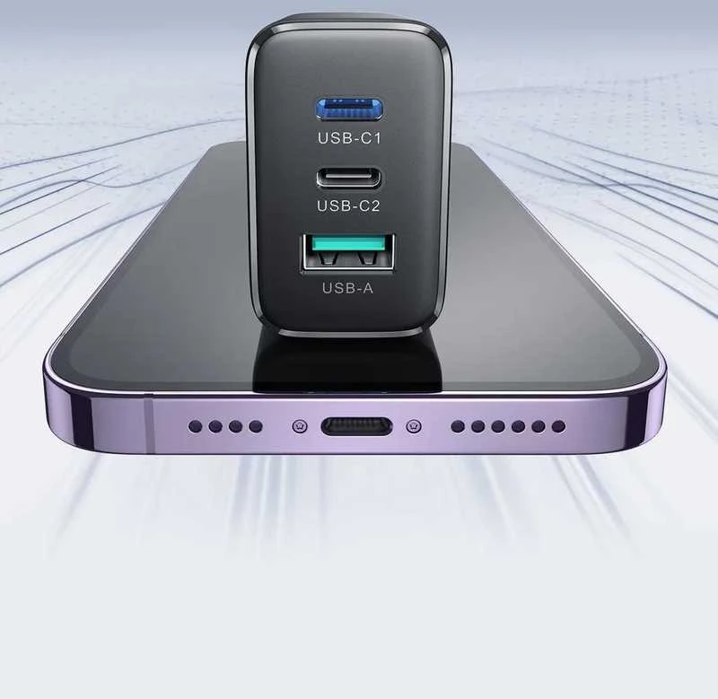 Įkroviklis Joyroom JR-TCF10 32W 2xUSB-C/USB-A juodas