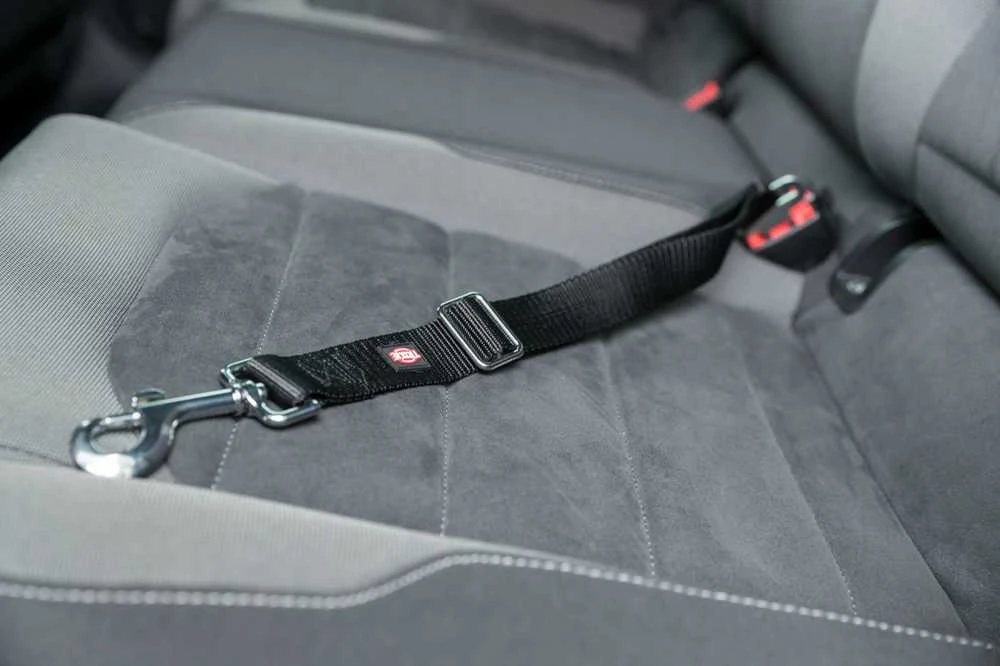 TRIXIE Saugos diržas automobilio petnešoms, M-L 45-70 cm-30 mm, juodas