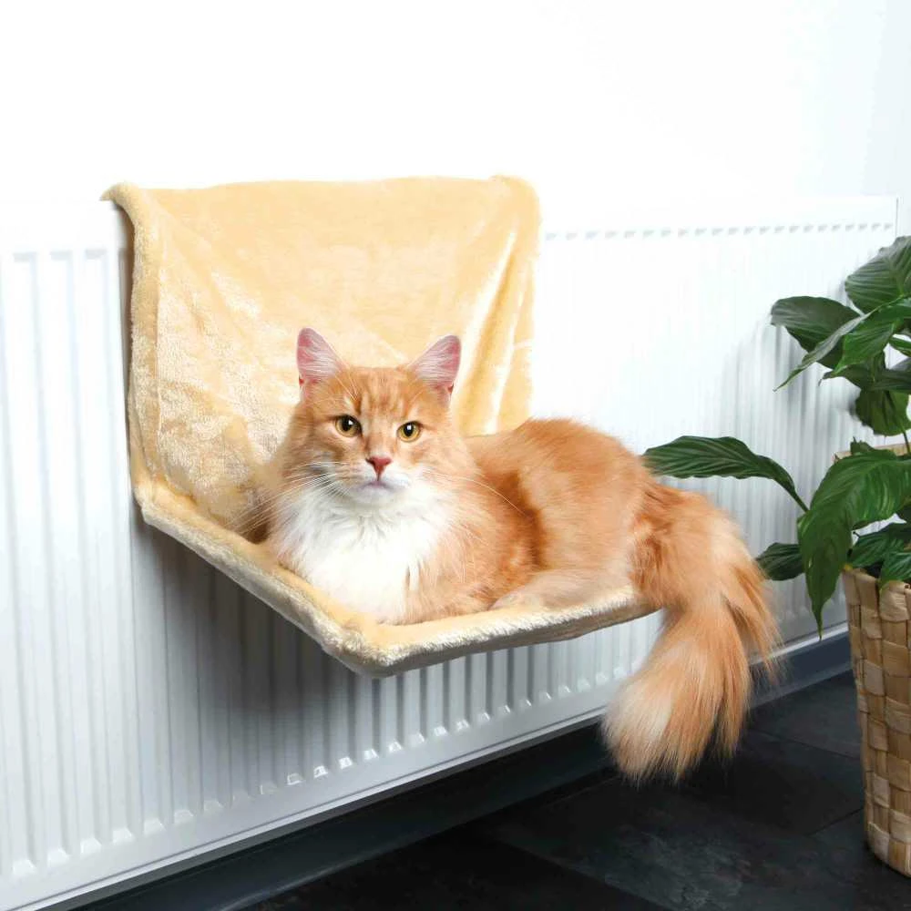 Trixie Cat lova ant radiatoriaus - smėlio spalvos