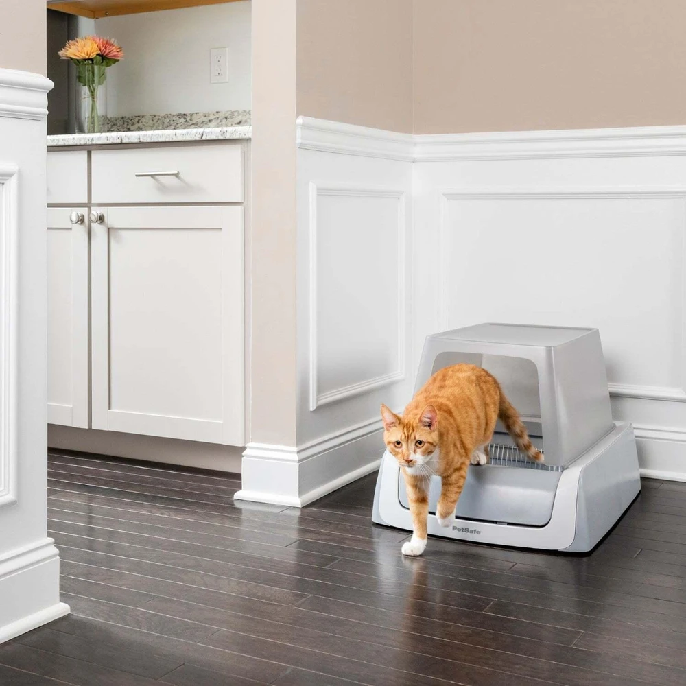 PetSafe ScoopFree® 1,5 kačių kraiko dėžutė su gaubtu