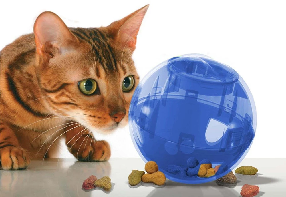 „PetSafe SlimCat“ interaktyvus ėdalo dozatorius – šviesiai rožinis kačių skanėstų ir ėdalo dozatorius, lėtesnio valgymo skatinimui