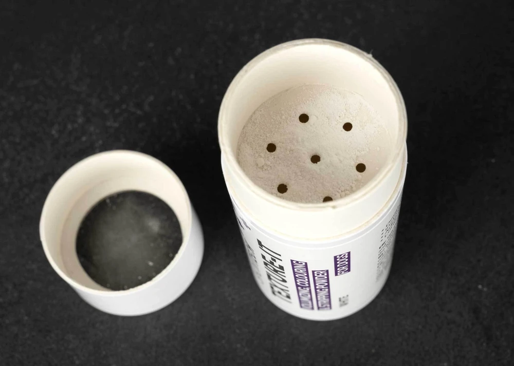 Show Tech+ Texture-It Balti Milteliai 24g – Savitos apimties suteikianti formuluotė, gerina kailio tekstūrą ir blizgesį