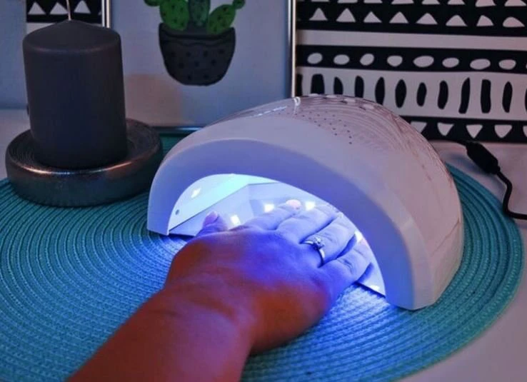 Nagų lempa Sun One UV/LED 48W