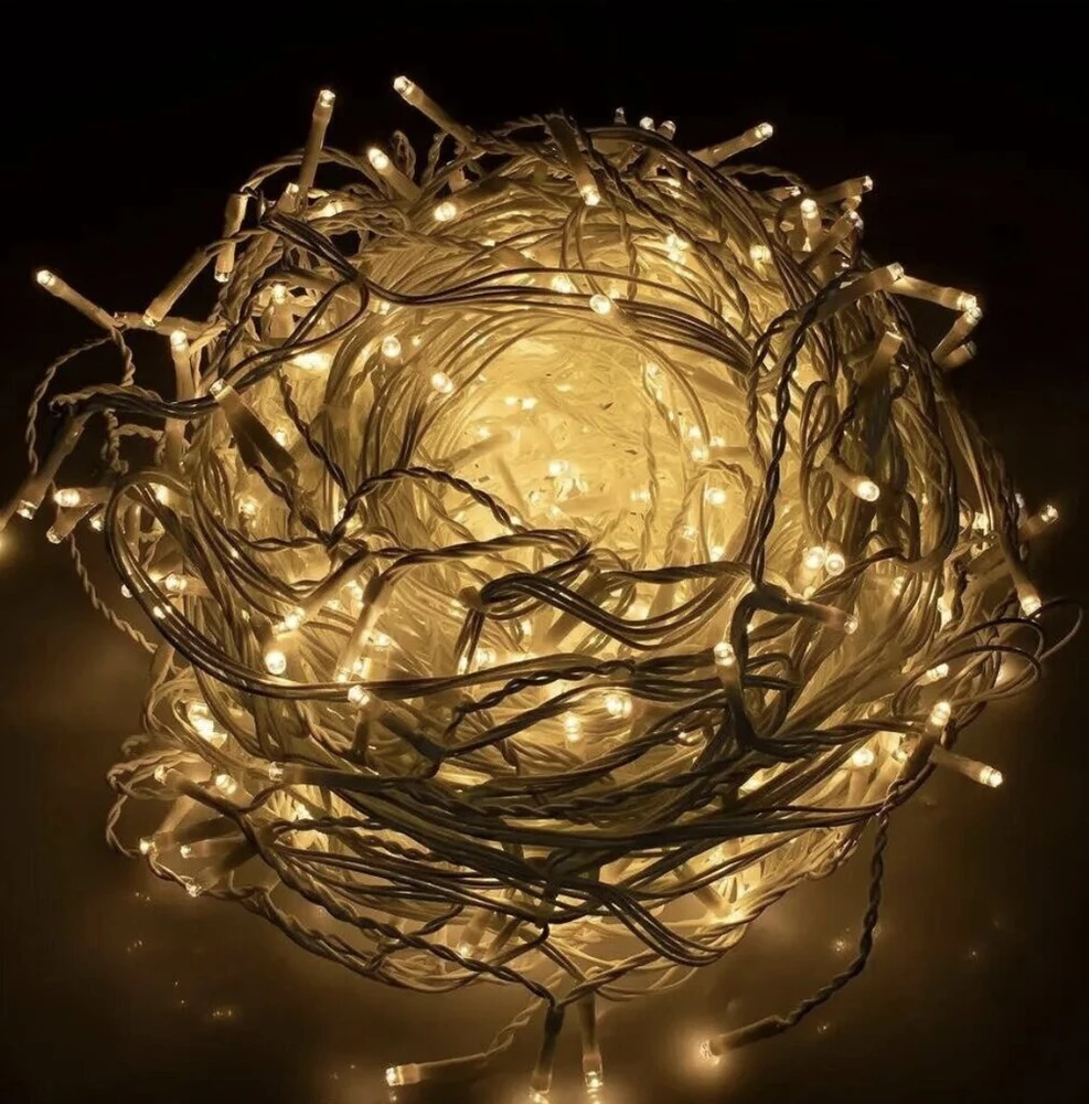 Šiltai baltos spalvos, 25m. lauko girlianda varvekliai, skirtingi šviesos rėžimai, 500LED flash