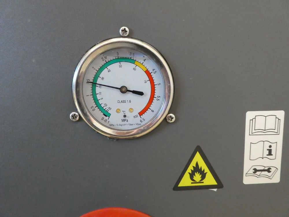 Šilumos siurblio invertorius - 12kW / 3,7m3/h + WiFi