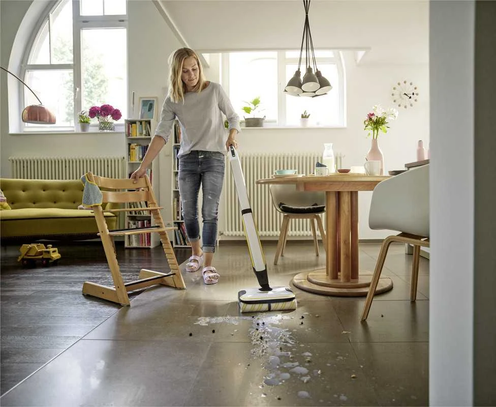 Grindų plovimo mašina Karcher FC 7 Cordless (1.055-701.0)