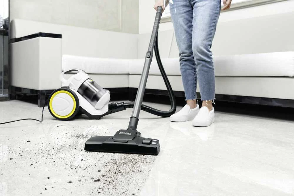 Dulkių siurblys su daugiaciklone technologija Karcher VC 3 (1.198-053.0)