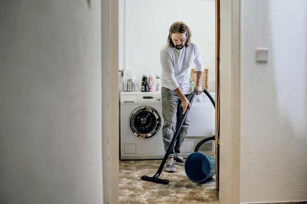 Dulkių siurblys Karcher WD 3 P V-17/4/20 su elektros lizdu
