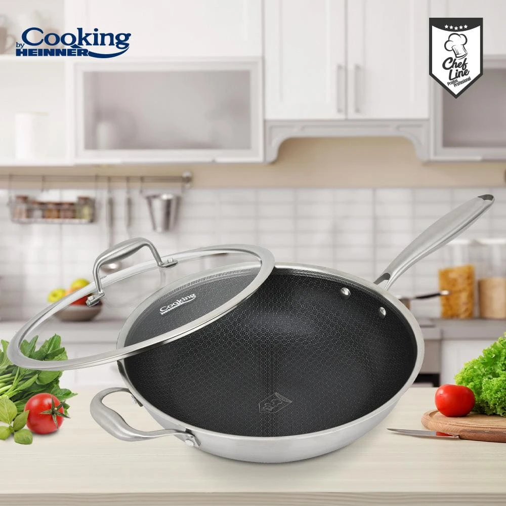 NERŪDIJANČIO PLIENO WOK LINIJA + STIKLINIS DANGTELIS 30X8,5 CM, 4,5 L, TITANIUM 3, COOKING BY HEINNER