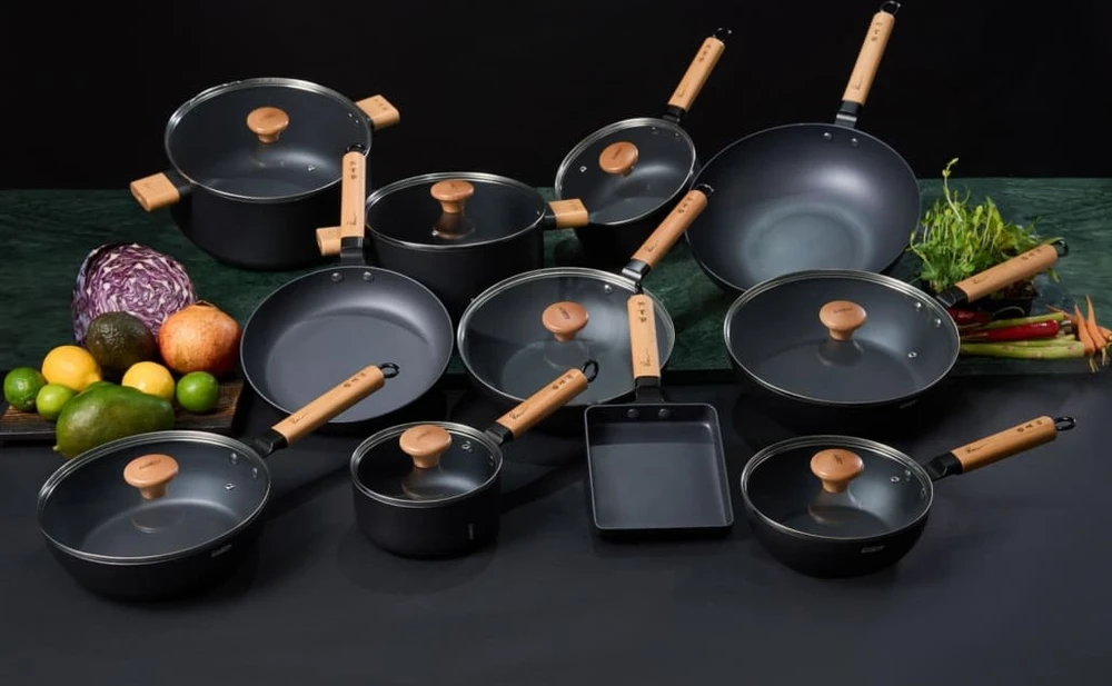 Cooking By Heinner Wok keptuvė su dangčiu aliuminio su keramikos danga 26x7.5cm HR-SNT-W26 HEINNER