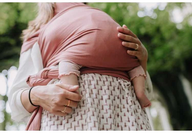 Kūdikio nešioklė Boba Wrap, rausva