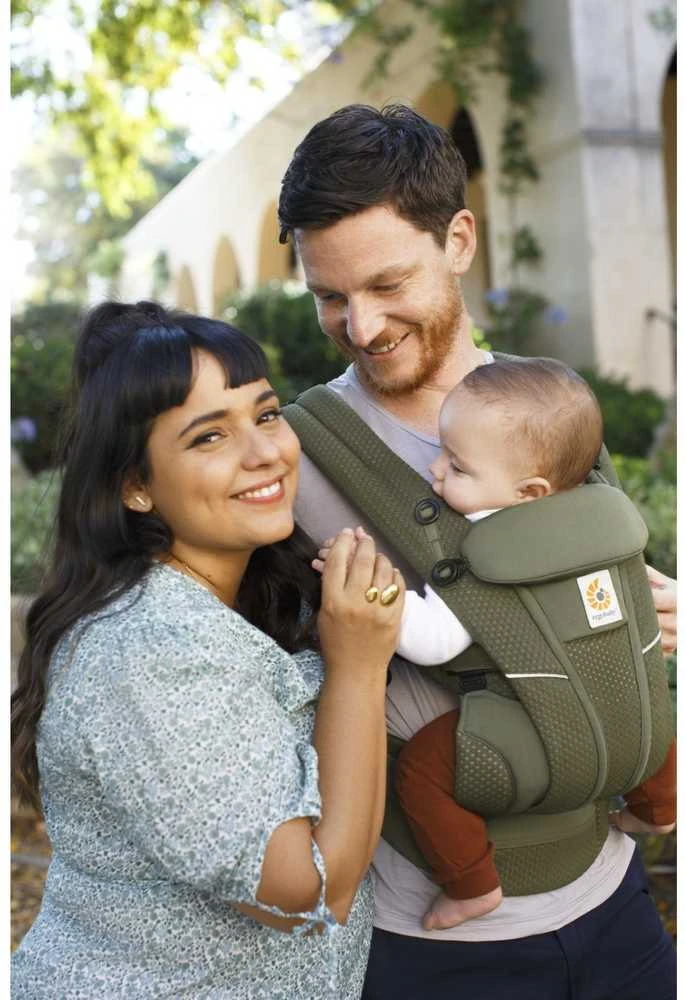 ERGOBABY nešioklė OMNI BREEZE, alyvuogių žalios spalvos, BCZ360POLIVE