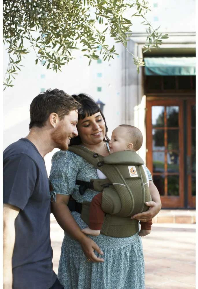 ERGOBABY nešioklė OMNI BREEZE, alyvuogių žalios spalvos, BCZ360POLIVE