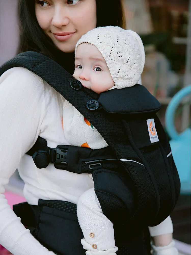 ERGOBABY nešioklė OMNI BREEZE, juodos spalvos, BCZ360PONYX