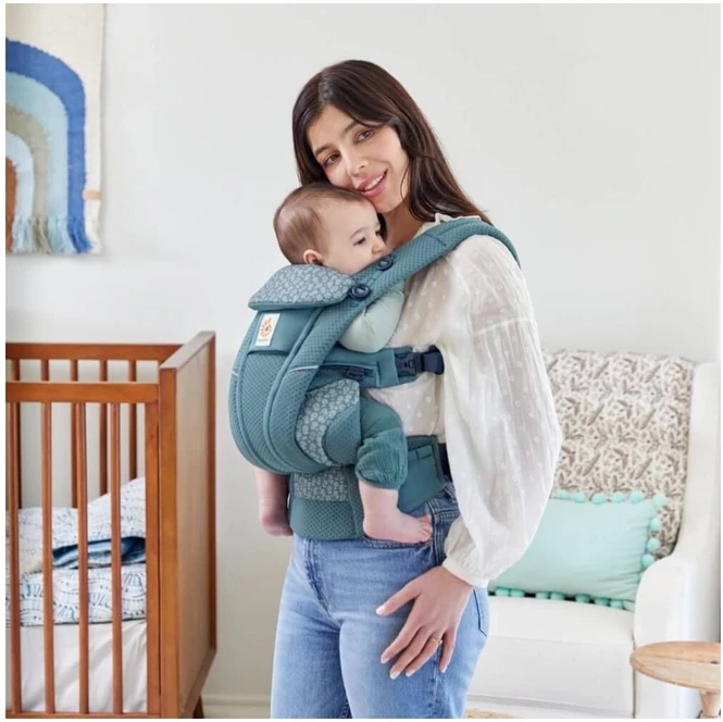Ergobaby Omni Breeze, Twilight Mėlyna Daisies