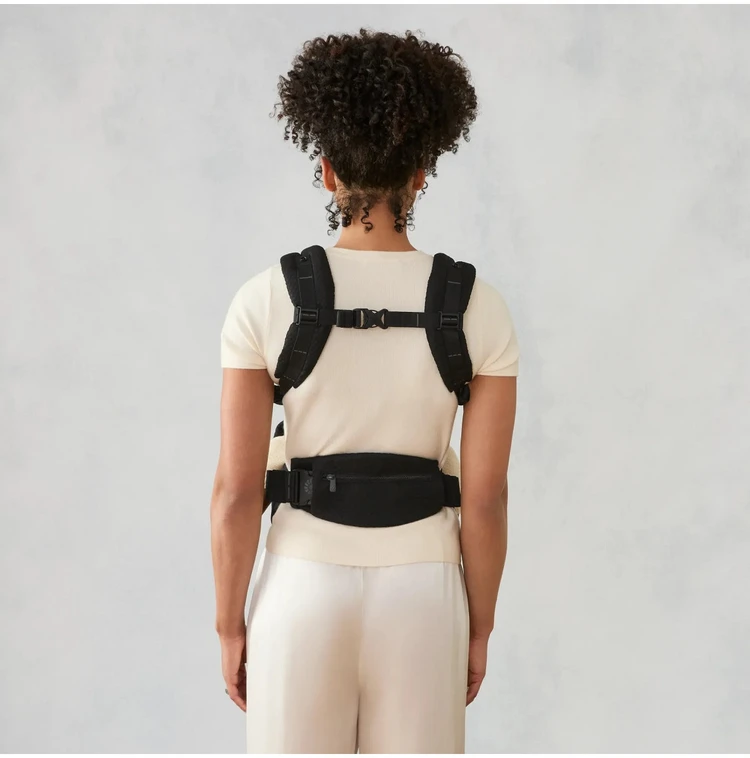 ERGOBABY OMNI DELUXE Mesh, Onyx Juodas