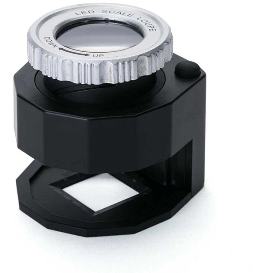 Didinamasis stiklas su LED UV apšvietimu ir perforacija 30x