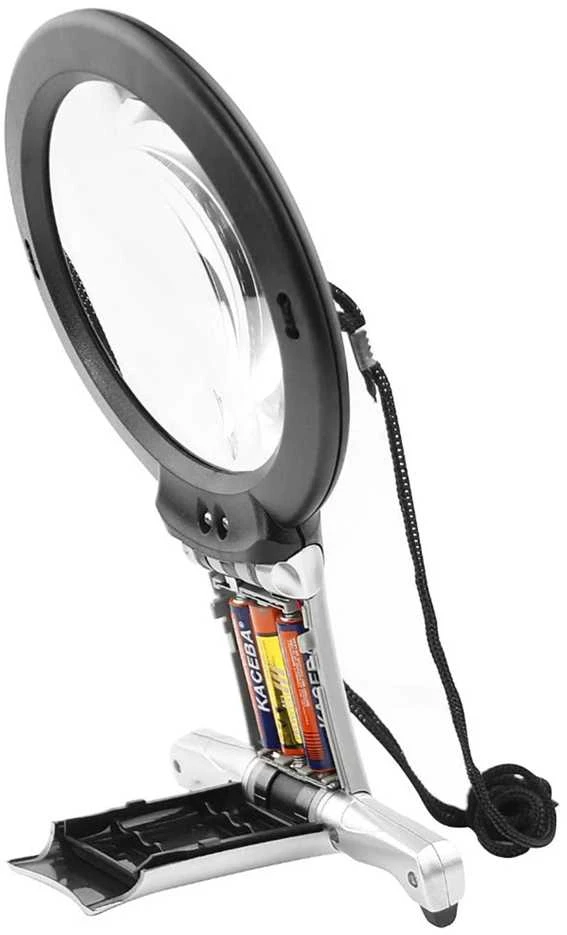 Universalus didinamasis stiklas su LED apšvietimu 2x 6x