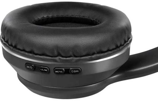 Ausinės Defender FreeMotion B595