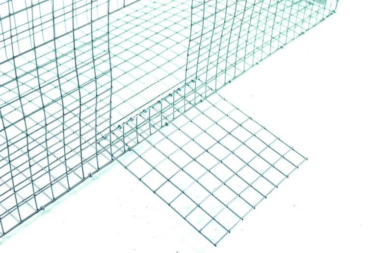 Gaudyklė paukščiams 102x30x30 cm