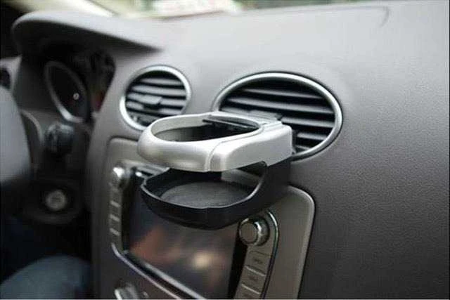 AP6 Puodelio laikiklis automobiliui