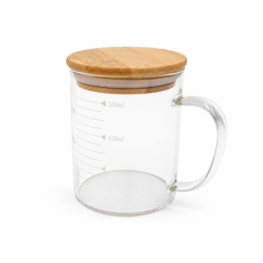 Stiklinis puodelis su bambukiniu dangteliu ir matavimo skale 250 ml