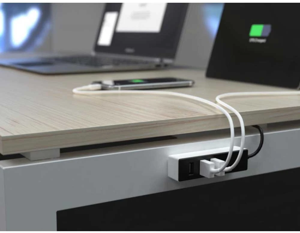 USB šakotuvas su 3 USB A jungtimis (tik krovimui)