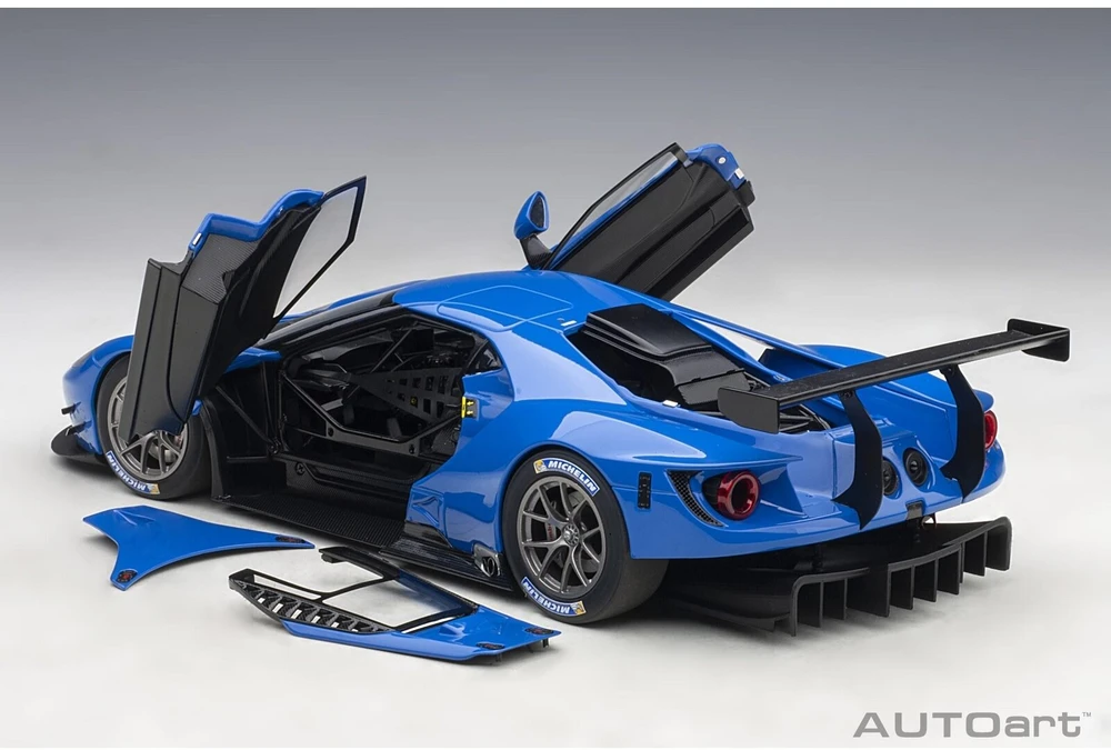 Auto Art Ford GT Le Mans Plain Body Version, 2018 - 1:18 AutoArt