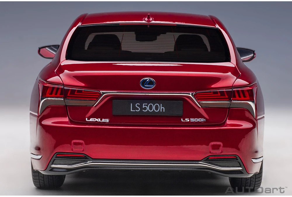 Auto Art Lexus LS 500h, 2018 - 1:18 AutoArt