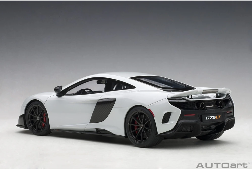 Auto Art McLaren 675LT, 2016 - 1:18 AutoArt
