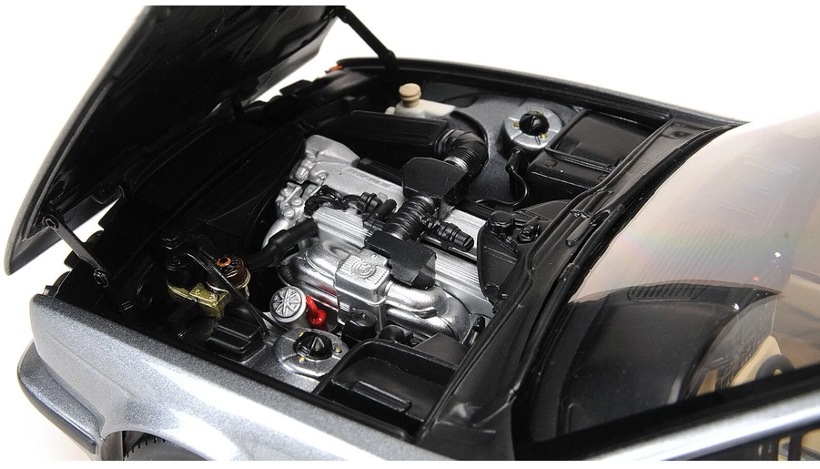 BMW 535I (E34), 1988 - 1:18 Minichamps