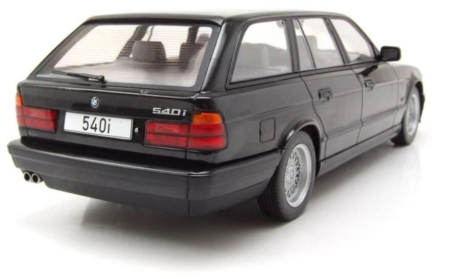 BMW 5er (E34) Touring, 1991 - 1:18 MCG