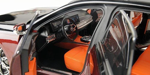 BMW i7 (G70), 2022 - 1:18 Minichamps