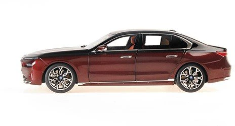 BMW i7 (G70), 2022 - 1:18 Minichamps