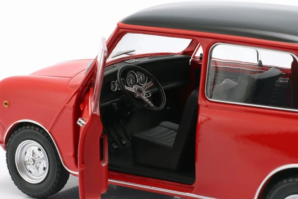 Innocenti Mini Cooper MK2, 1968 - 1:18 Mitica