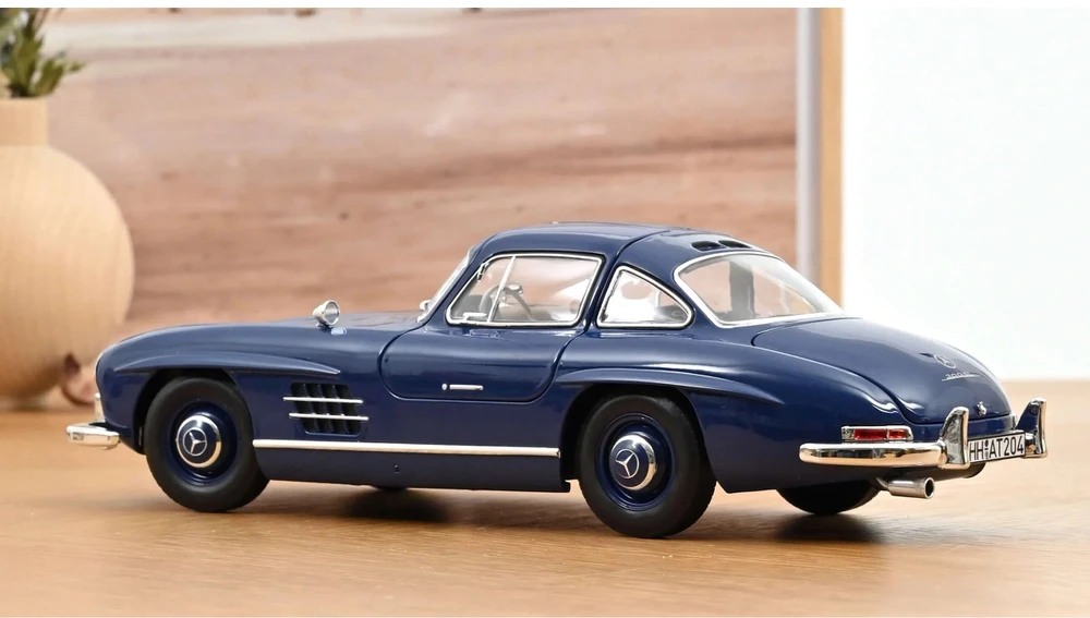 Mercedes-Benz 300 SL (W198) Gullwing, 1954 - 1:18 Norev