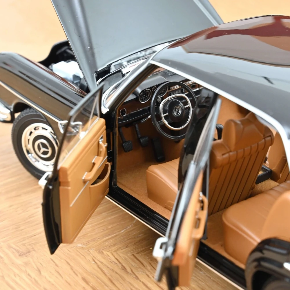 Mercedes‑Benz 280SE (W108), 1968 - 1:18 Norev