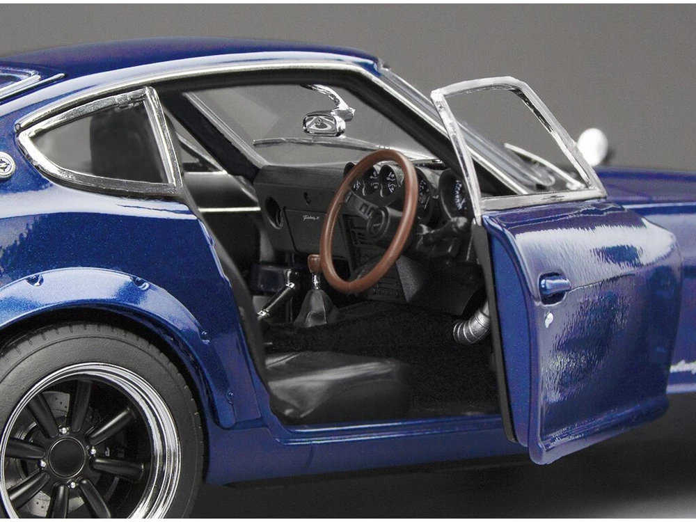 Nissan Fairlady Z (S30), 1972 - 1:18 SunStar