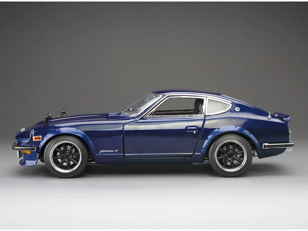 Nissan Fairlady Z (S30), 1972 - 1:18 SunStar