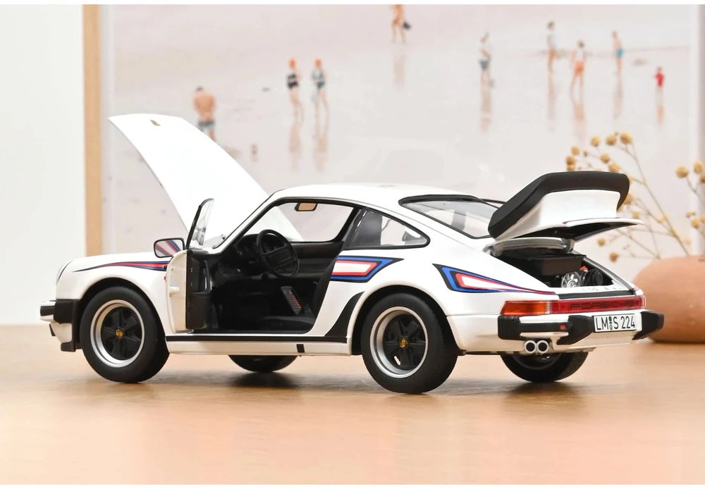 Porsche 911 (930) Turbo 3.3 Coupe, 1980 - 1:18 Norev