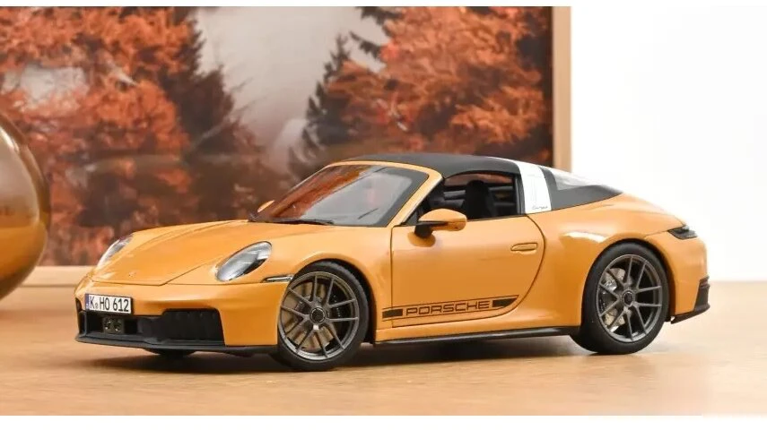 Porsche 911 Targa 4 GTS, 2025 - 1:18 Norev