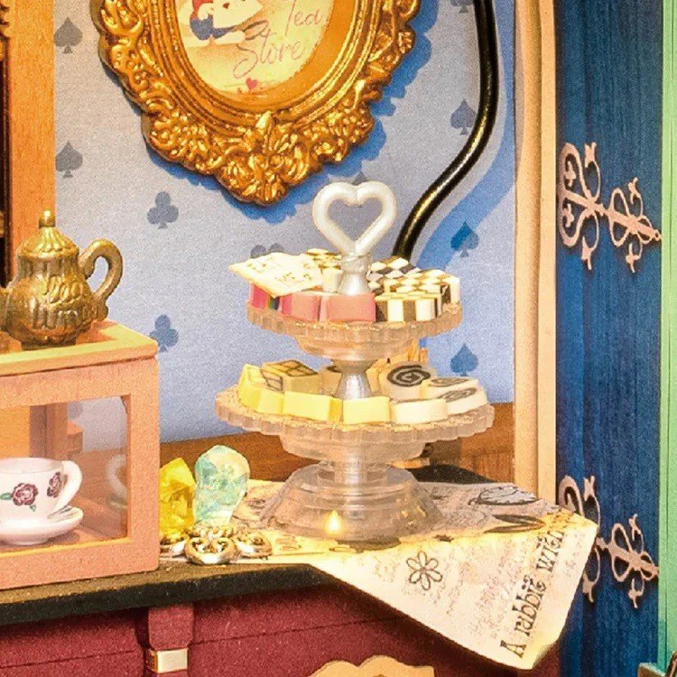 Robotime Mini namas 3D konstruktorius Alice's Tea Store