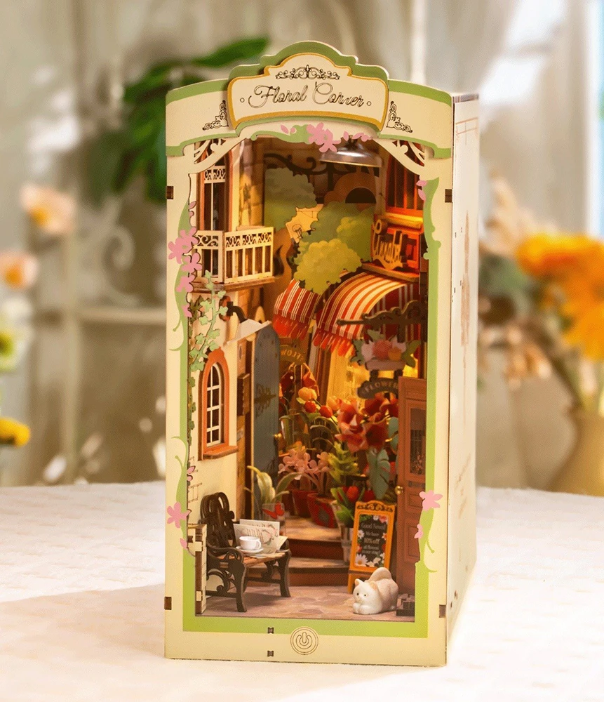 Robotime Mini namas 3D konstruktorius Floral Corner