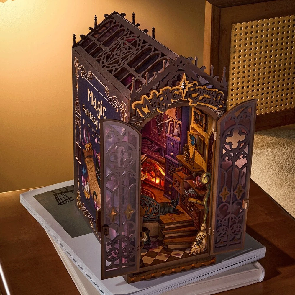 Robotime Mini namas 3D konstruktorius Magic Fantasy Corner