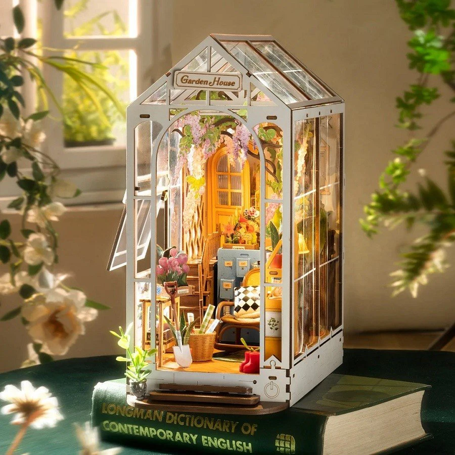 Robotime Mini namas 3D konstruktorius GARDEN HOUSE
