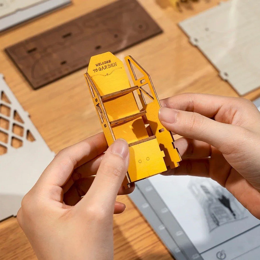 Robotime Mini namas 3D konstruktorius GARDEN HOUSE