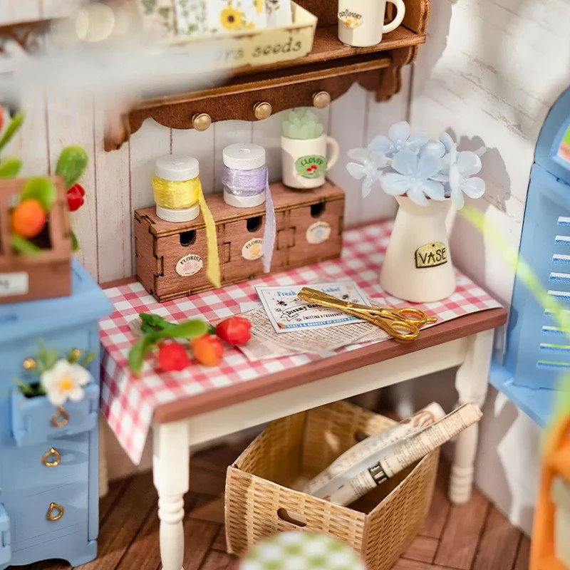 Robotime Mini namas 3D konstruktorius Dreamy Garden House